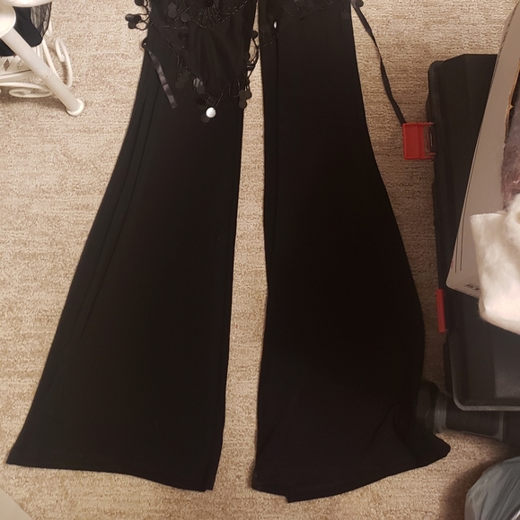 Beautiful one piece - Picture 2 of 5